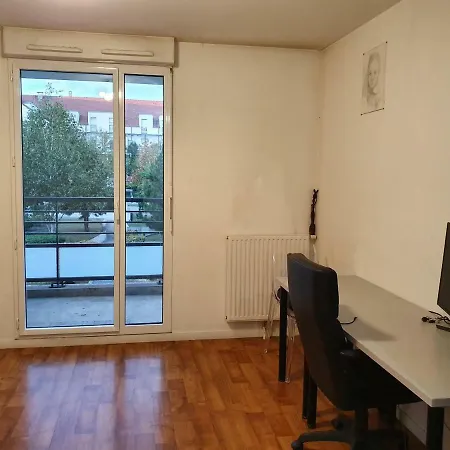 Studio Entier Confortable ! Cormeilles-en-Parisis